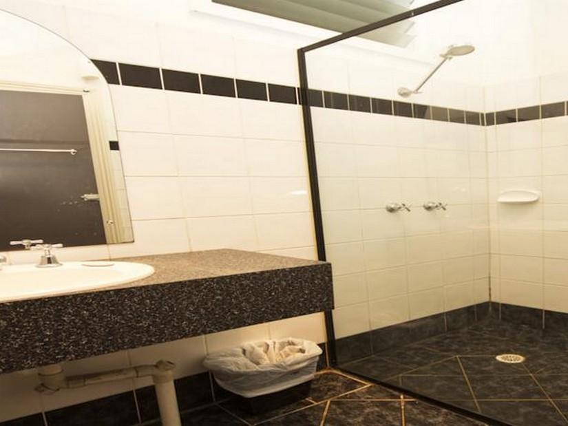 Peden'S Hotel Сесснок Екстер'єр фото