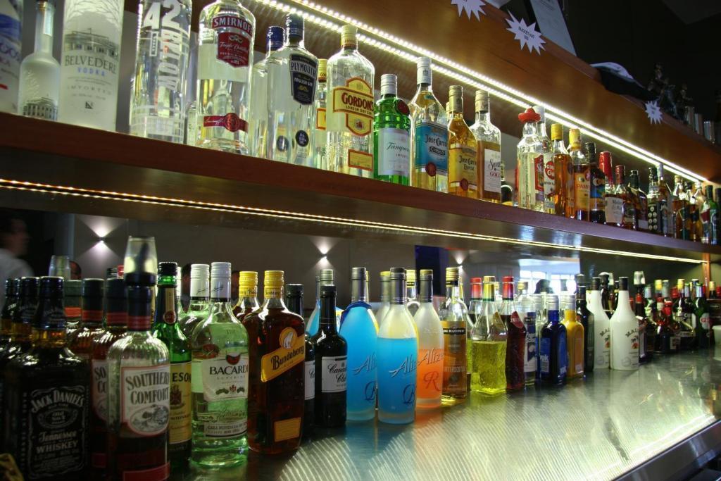 Peden'S Hotel Сесснок Номер фото